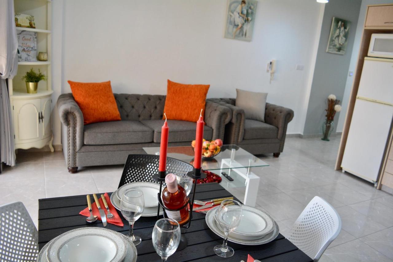 Queens Gardens - Kato - Next To Kings Ave Mall --- By Yiota Appartement Paphos