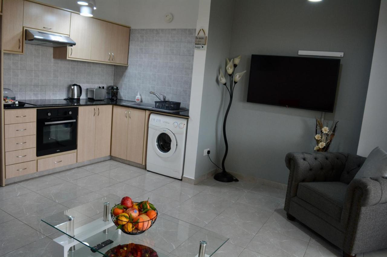 Queens Gardens - Kato - Next To Kings Ave Mall --- By Yiota * Пафос