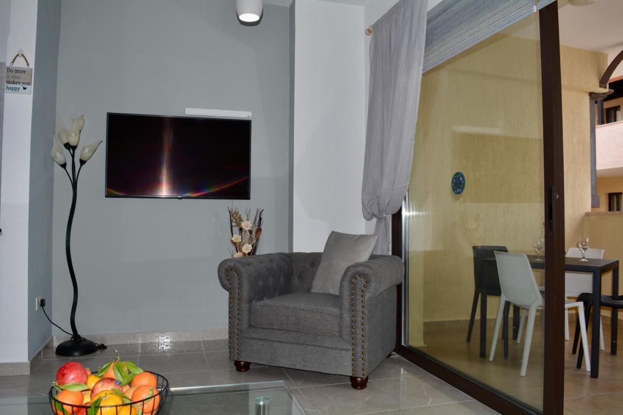 Queens Gardens - Kato - Next To Kings Ave Mall --- By Yiota Апартаменты Пафос